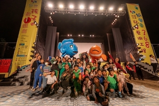 屏東滿洲鄉吹起強陣風 紙風車藝術工程裸台演出