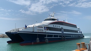 霧鎖金門  生力軍疏運船「凱旋8號」試航