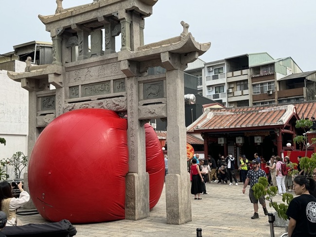 紅球計畫台南風神廟接官亭啟動 遊客搶拍帶動人潮 | 華視新聞