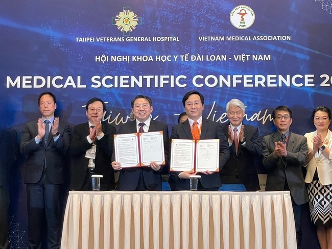 遠東醫電與北榮簽訂MOU 將服務戰線拉至越南 | 華視新聞