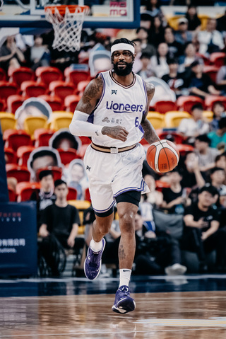 PLG攻城獅19顆三分球轟垮勇士  終止2連敗