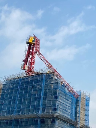 地震  新北新莊某建案工地吊車倒塌