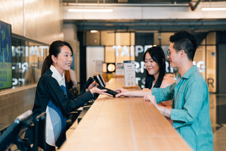 北藝中心首推個人語音導覽 華英日3語服務訪客