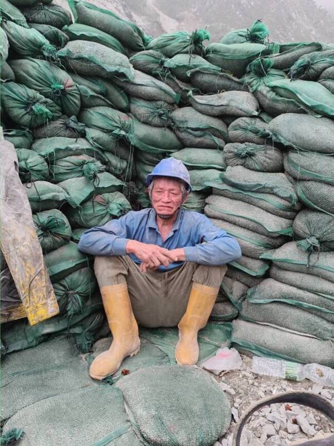 花蓮強震受困礦區 老工人目睹有人活埋整夜難眠 | 華視新聞