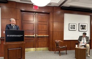 俞大㵢哈佛大學演講 強調維護民主與台海和平