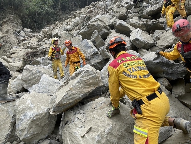 花蓮地震砂卡礑步道6人失蹤  2人遭埋無生命跡象 | 華視新聞