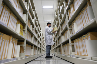 開箱六星級庫房 檔案局高規格典藏國家記憶