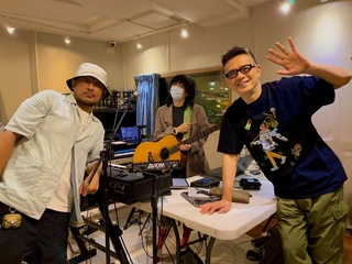 香港歌手黃耀明開唱 「望你早歸」送離散港人