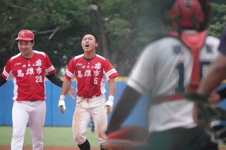 潘書緯敲再見安打  U18東岸聯盟4強高雄占3隊