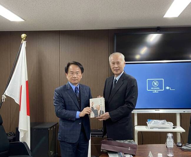 陳儀深：日本國立公文書館來信關懷花蓮強震 | 華視新聞