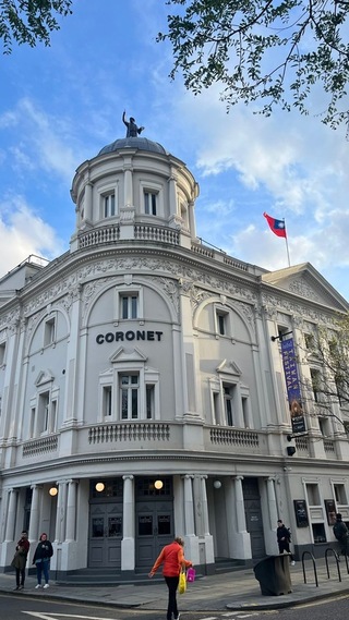 倫敦首見台灣藝術節 王冠劇院升國旗慰問花蓮震災