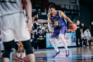 PLG攻城獅擊退鋼鐵人 穩居第4