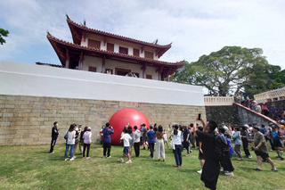 台南掀紅球熱潮  市府統計吸客逾10萬人次