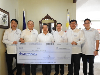 菲律賓僑界送暖 文經總會捐113萬助花蓮強震災民