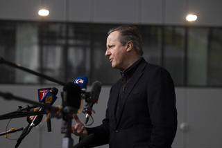 英外相卡麥隆訪美促援烏  與國務卿會談前先見川普