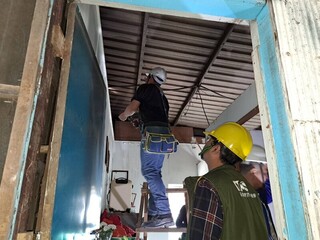 芥菜種會邀災民以工代賑  助關懷戶修繕家園