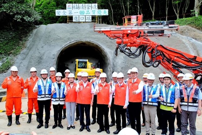 北水南送  陳建仁視察石門水庫至新竹聯通管工程 | 華視新聞