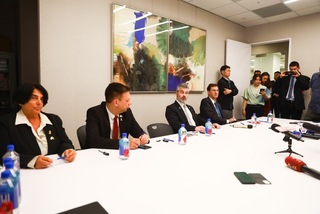 杜伯斯基：伊朗攻擊以色列等同針對所有民主國家