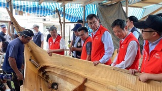 陳建仁視察蘭嶼風災復建 補助修復住宅及拼板舟