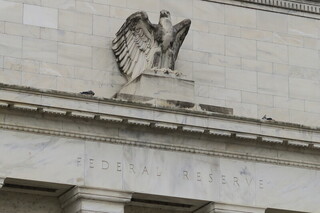 通膨降溫缺進展  聯準會主席示意短期內難降息