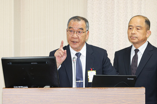 傳後續潛艦價格高昂  邱國正：計算方式欠公允