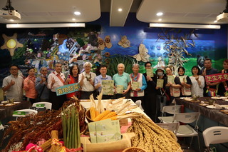 找回原民傳統農耕智慧 花蓮農改場助保種發表新書