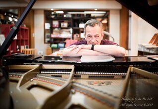 貝多芬權威柯斯提克來台  鼓勵學子多聽音樂會