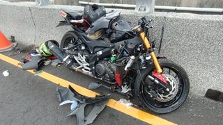 台東中華大橋機車撞工程車  2青少年送醫不治