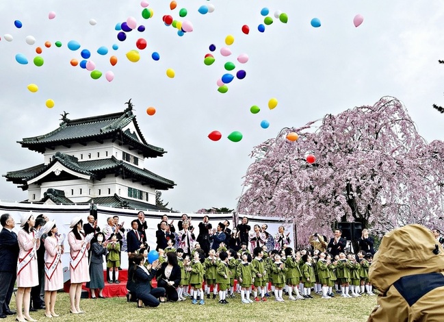 日本弘前櫻花季開幕 台南市政府到訪行銷觀光 | 華視新聞