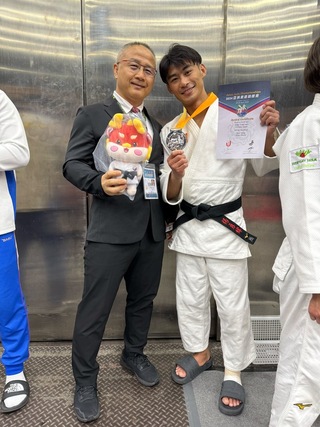 楊勇緯柔道亞錦賽奪銀  教練劉文等認為可惜