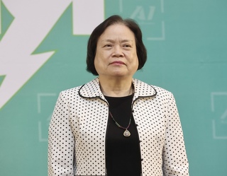 準主計長陳淑姿  行事低調專業幕後英雄