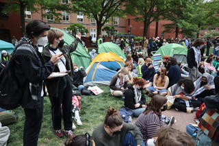 巴勒斯坦旗飄揚華府校園 大學生紮營籲正視加薩地獄