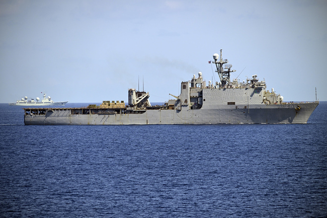 美菲法首度南海聯合演習 中國軍艦跟監逾10小時 | 華視新聞
