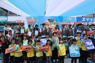 海保署表揚賞鯨船長 號召支持花蓮震後觀光