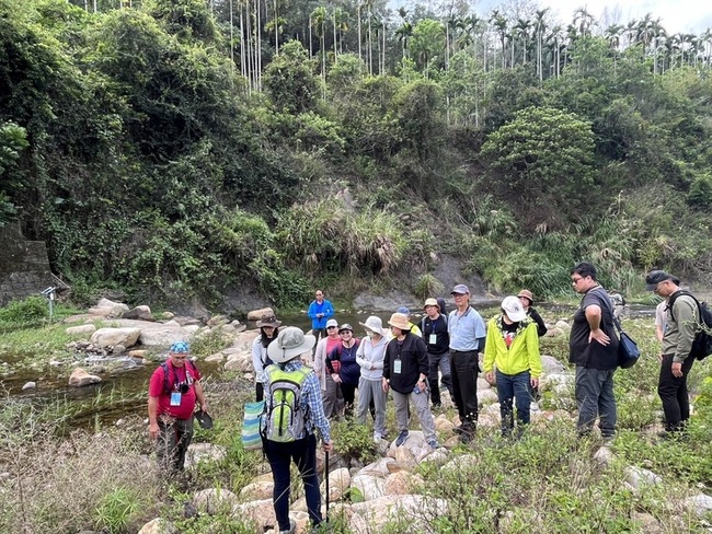 林業保育署國土綠網小學堂 以教育訓練精進保育 | 華視新聞