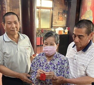 95歲鐵粉為賴清德求平安符  身體許可將北上觀禮