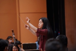 台裔女性指揮家歐洲發光  林沂蓁返台客席國台交