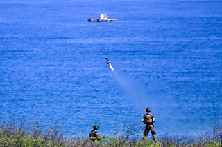 菲國北部近台灣處 美菲實彈軍演模擬擊退登陸敵軍