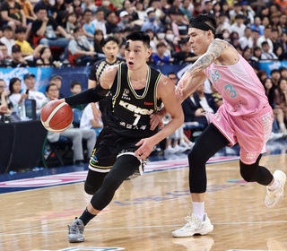 PLG林書豪領軍擊退勇士  國王距季後賽只差一步