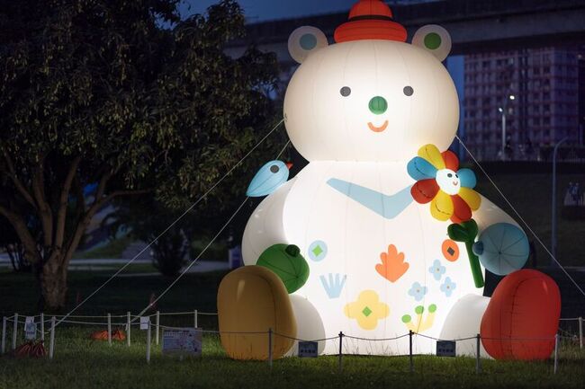 新北大都會公園打卡新景點 6公尺高幸福熊迎春夏 | 華視新聞