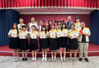 傳承台灣技藝 新竹高商學生打造藺編、木雕原子筆