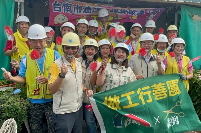 台南做工行善團母親節出勤 完成第258戶修繕 | 華視新聞