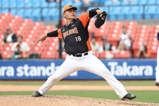 潘威倫中繼有美技也有少見投手犯規 備戰24日先發