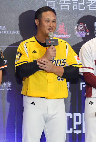 陳俊秀明星賽票選穿黃衫加持 全壘打大賽點名曾頌恩