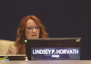 洛杉磯郡訂西貢淪陷日表揚珍芳達 越南裔抗議