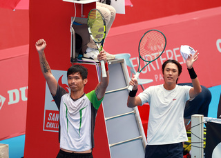 何承叡攜韓籍搭檔南智星  晉三太子盃男雙冠軍戰