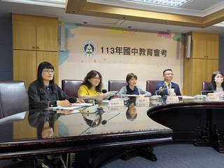 國中會考社會科難易適中  電動自行車納管入題