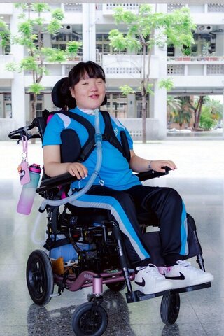 嘉市2學生克服逆境微笑面對挑戰  獲總統教育獎