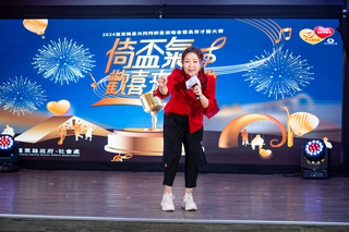 出道43年首接主持棒 張秀卿翻跟斗下腰展決心