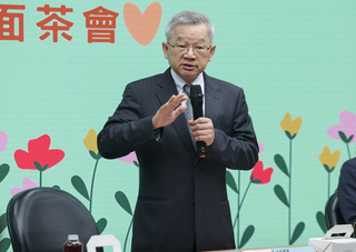 助台商拓市場 吳誠文：跨部會評估海外科學園區機制